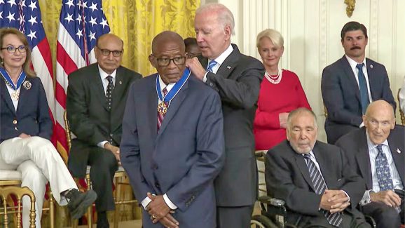 Fred Gray receives Medal of Freedom