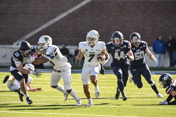 Running back Braden Jay carries the ball during Harding University's 38-7 win over Colorado School of Mines.
