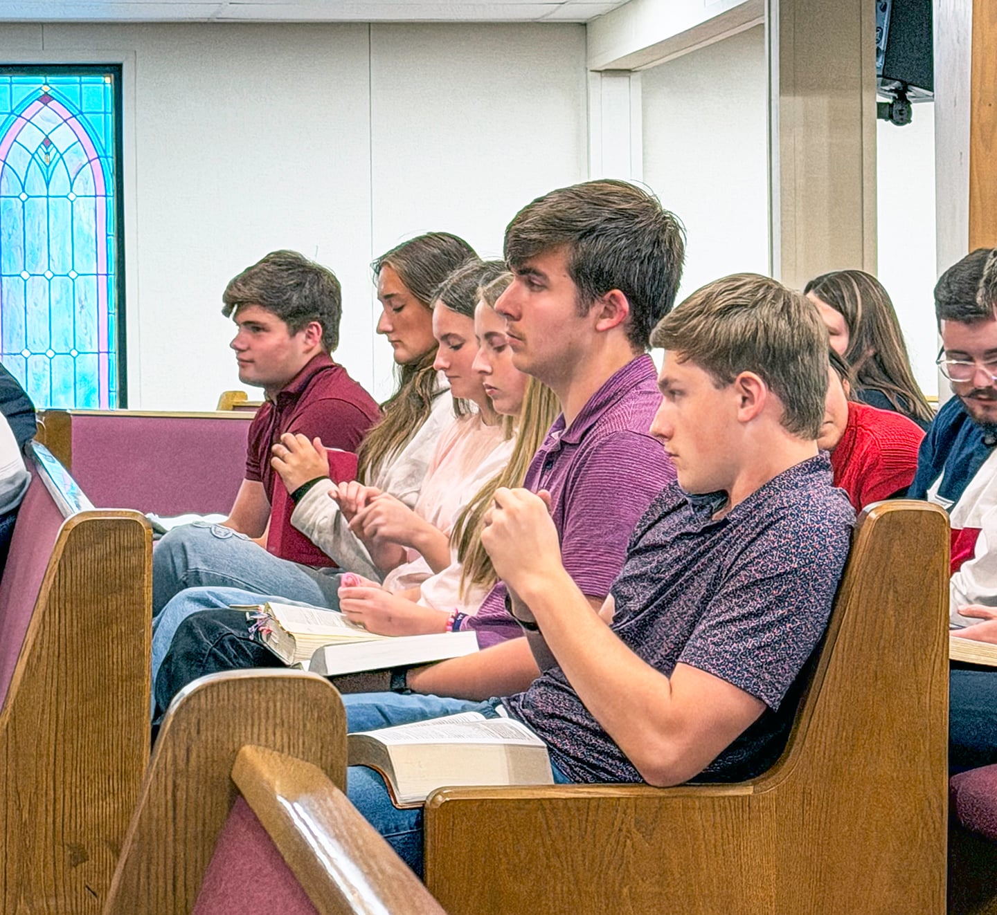 Believers ‘ink up’ their Bibles in Branson - The Christian Chronicle