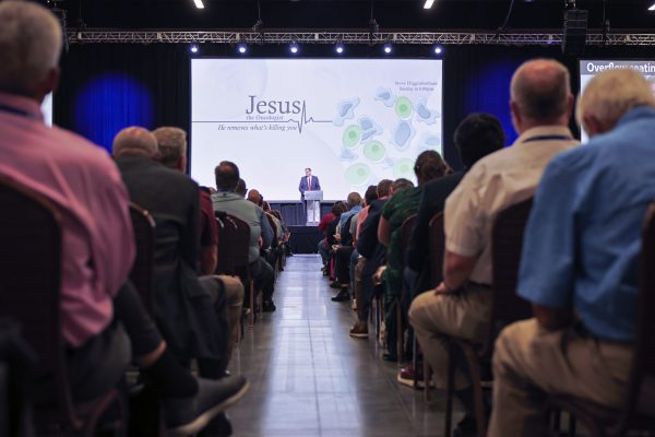 Steve Higginbotham, minister for the Karns Church of Christ in Knoxville, Tenn., preaches on “Jesus, the Oncologist” at PTP. Six years ago, Higginbotham was diagnosed with stage four cancer